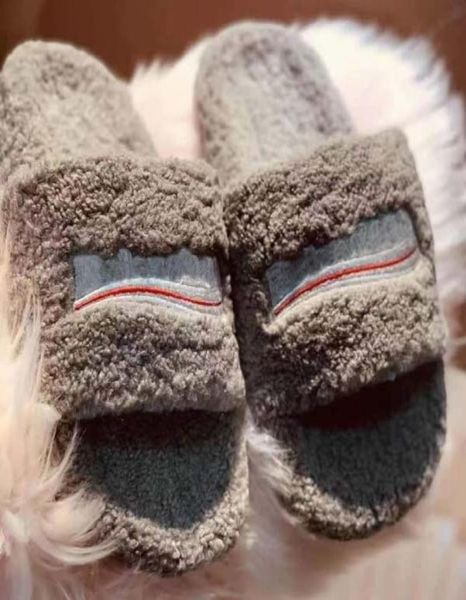 ladies woolen sheepskin winter slipper fur one piece lamb wool warm and comfortable wear resistant rubber flat slippers 3545 with6579215, Black
ladies woolen sheepskin winter slipper fur one piece lamb wool warm and comfortable wear resistant rubber flat slippers 3545 with6579215, Black