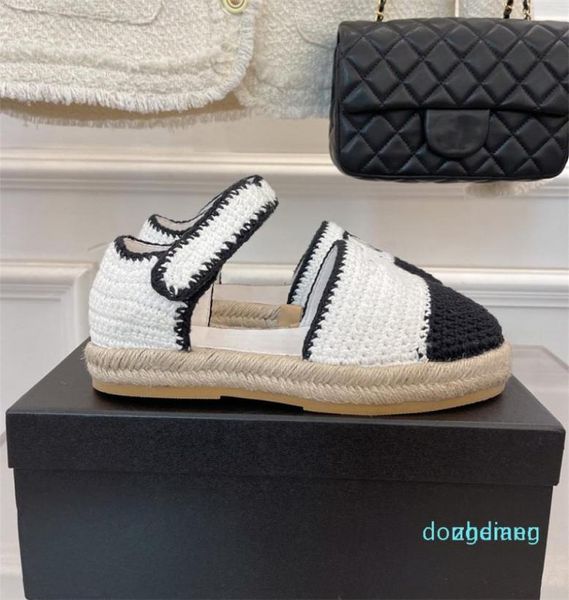 design sandals women spring summer knitted fabric flats mixed colors fashion leisure shoess metal decoration weaves vintage shoes3637165, Black
design sandals women spring summer knitted fabric flats mixed colors fashion leisure shoess metal decoration weaves vintage shoes3637165, Black