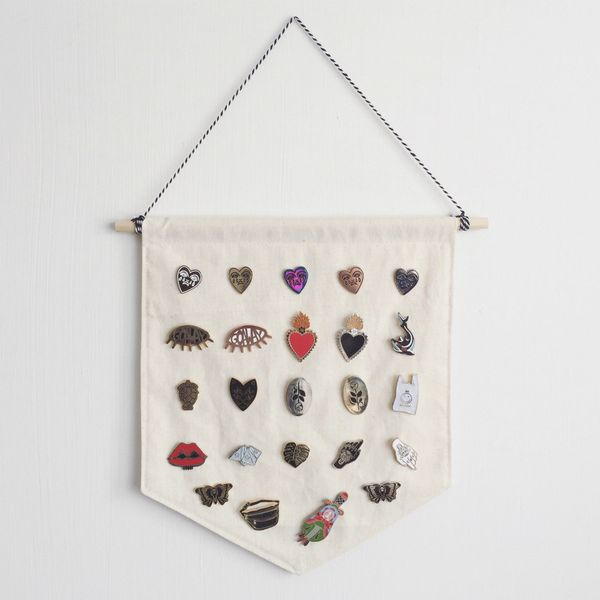 enamel pins banner flags wall display cloth pin holder label holdes canvas banners small size 20cm 122305
enamel pins banner flags wall display cloth pin holder label holdes canvas banners small size 20cm 122305