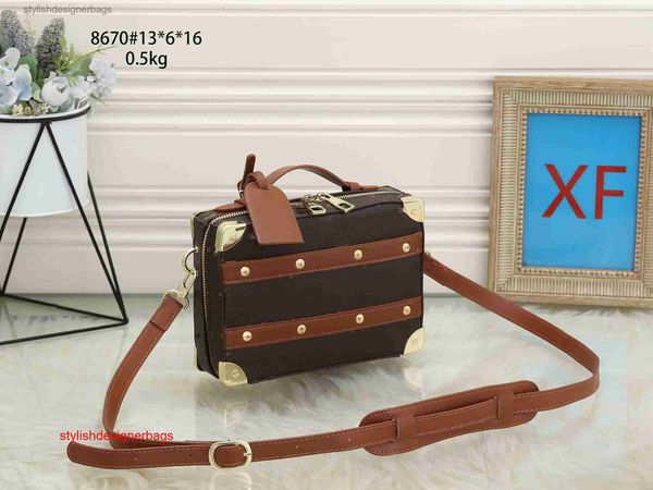 women's designers luxury famous shoulder bag totes purse handbag message bags cluth brand classic crossbody pu lady #8670 mini 16cm old
women's designers luxury famous shoulder bag totes purse handbag message bags cluth brand classic crossbody pu lady #8670 mini 16cm old