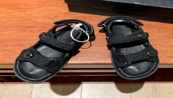 2021 white magic stick calf leather sandals women sandals fashion channel shoes size 34405563142, Black
2021 white magic stick calf leather sandals women sandals fashion channel shoes size 34405563142, Black