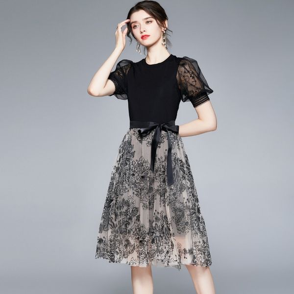 2023 summer new item shenzhen south oil women's large skirt short sleeve lace roman cotton splicing mesh dress e258, Black;gray
2023 summer new item shenzhen south oil women's large skirt short sleeve lace roman cotton splicing mesh dress e258, Black;gray