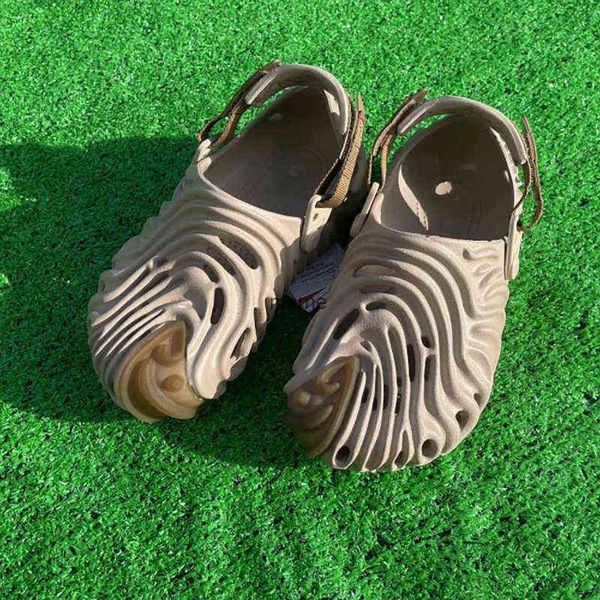 2023 designer leather ladies sandals men summer flat shoes fashion beach women slippers letter drag, Black
2023 designer leather ladies sandals men summer flat shoes fashion beach women slippers letter drag, Black