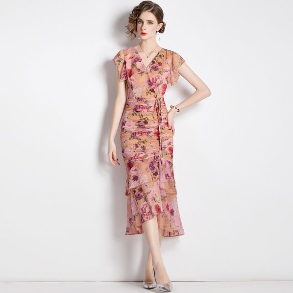 2023 new summer european station fashion women's lotus leaf skirt short sleeve v-neck pressure pleated print chiffon dress new arrive, Black;gray
2023 new summer european station fashion women's lotus leaf skirt short sleeve v-neck pressure pleated print chiffon dress new arrive, Black;gray