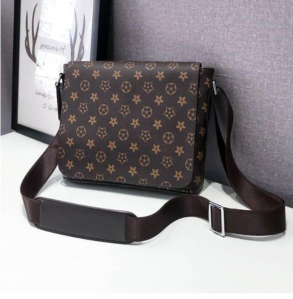 fashion 2023 men messenger bag trio bags designer handbags leather briefcases man shoulder backpack sport male louis purse vutton crossbody
fashion 2023 men messenger bag trio bags designer handbags leather briefcases man shoulder backpack sport male louis purse vutton crossbody