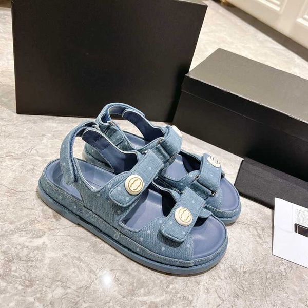 sandals fashion ccity flat beach sandals women designer summer channel slides leisure slippers xn03, Black
sandals fashion ccity flat beach sandals women designer summer channel slides leisure slippers xn03, Black