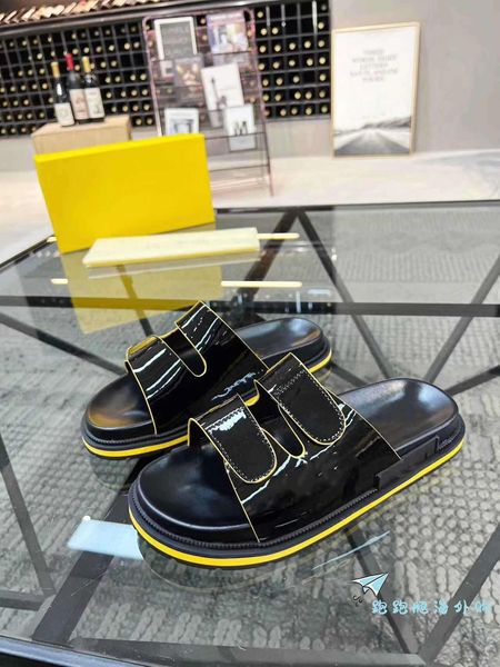the latest popular double band flat bottom brand sandals with f decorative decoration sizes 35-45 with box dust bag, Black
the latest popular double band flat bottom brand sandals with f decorative decoration sizes 35-45 with box dust bag, Black