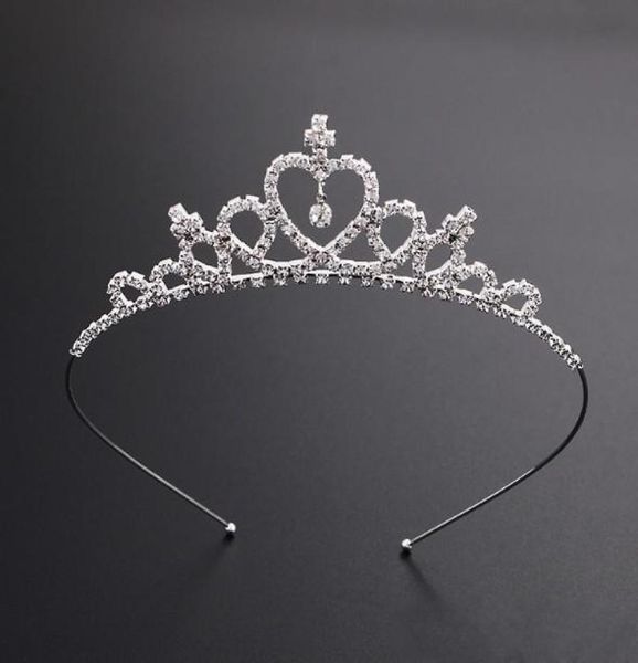 beautiful shiny crystal bridal tiara party pageant silver plated crown hairband wedding accessories 2019 new design1352582
beautiful shiny crystal bridal tiara party pageant silver plated crown hairband wedding accessories 2019 new design1352582