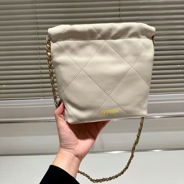 trash bag shoulder bag luxury luxury new bag metallic artwork genuine leather chains white bag lady purse handbags tote wallet backpacks fas
trash bag shoulder bag luxury luxury new bag metallic artwork genuine leather chains white bag lady purse handbags tote wallet backpacks fas
