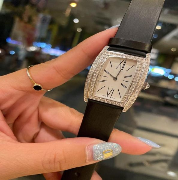 ladies watch bucket case 27x38mm quartz movement unique silk watchband fashionable noble diamond inlaid watch9263283, Slivery;golden
ladies watch bucket case 27x38mm quartz movement unique silk watchband fashionable noble diamond inlaid watch9263283, Slivery;golden