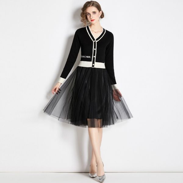 2023 spring new item european station fashion women's big sleeve long sleeve v-neck knitted spliced mesh dress e025, Black;gray
2023 spring new item european station fashion women's big sleeve long sleeve v-neck knitted spliced mesh dress e025, Black;gray