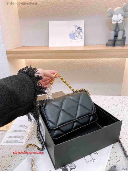women's shoulder bag luxury tote purse handbag message bags cluth brand classic genuine leather crossbody flap silver chain size 19cm b
women's shoulder bag luxury tote purse handbag message bags cluth brand classic genuine leather crossbody flap silver chain size 19cm b