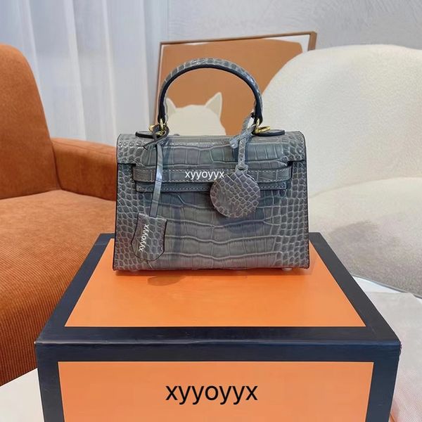 shoulder bag luxurys handbags large tote bag genuine leather alligator artwork lock bags designer women bag woman designer bag original box
shoulder bag luxurys handbags large tote bag genuine leather alligator artwork lock bags designer women bag woman designer bag original box