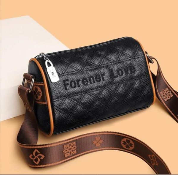 cross border leather women039s bag 2022 new fashion lingge embroidery single shoulder messenger bag head layer cowhide1781435, Black
cross border leather women039s bag 2022 new fashion lingge embroidery single shoulder messenger bag head layer cowhide1781435, Black