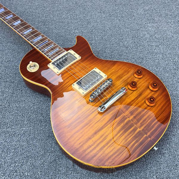 smoky electric guitar with yellow lulu edge, tiger pattern veneer, light jade twisted guitar
smoky electric guitar with yellow lulu edge, tiger pattern veneer, light jade twisted guitar