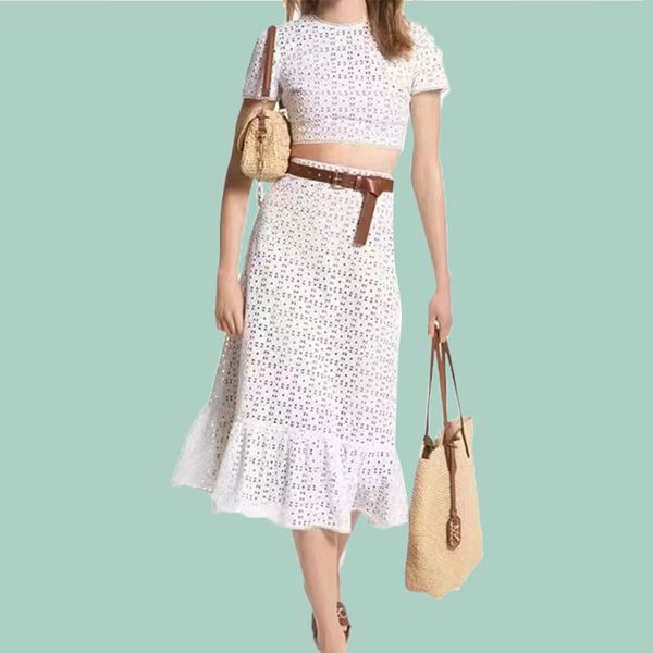 2023 designer two piece set cotton lace edge round neck hollow short with ruffle edge skirt, White
2023 designer two piece set cotton lace edge round neck hollow short with ruffle edge skirt, White