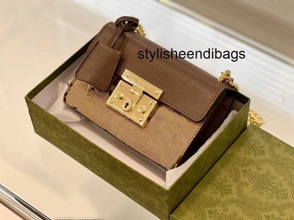 fashion blooms padlock bag chain crossbody shoulder bags women luxurys designer bag letter printing handbags 5/28
fashion blooms padlock bag chain crossbody shoulder bags women luxurys designer bag letter printing handbags 5/28