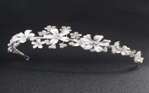 bridal wedding crystal rhinestone hair headband crown tiara wedding pearl tiara ivory white jewelry decorations for hair jci0681779377, White;golden
bridal wedding crystal rhinestone hair headband crown tiara wedding pearl tiara ivory white jewelry decorations for hair jci0681779377, White;golden