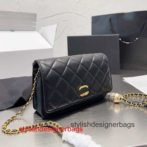 womens crossbody bag cc bag designer lingge chain small gold bead fashion shoulder bag qq bag classic letter decorative flap mini handbag ho
womens crossbody bag cc bag designer lingge chain small gold bead fashion shoulder bag qq bag classic letter decorative flap mini handbag ho