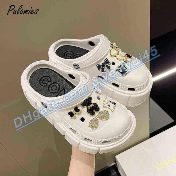 2022 fashion women slippers sandals platform clogs with charms thick sole eva flip flops comfortable casual shoes for female 418339188, Black
2022 fashion women slippers sandals platform clogs with charms thick sole eva flip flops comfortable casual shoes for female 418339188, Black