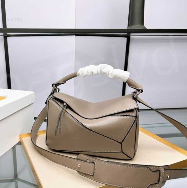 designer cross body luxury tote women handbag puzzle geometric shoulder bags designers bags fashion crossbody bag contrast color patchwork p
designer cross body luxury tote women handbag puzzle geometric shoulder bags designers bags fashion crossbody bag contrast color patchwork p