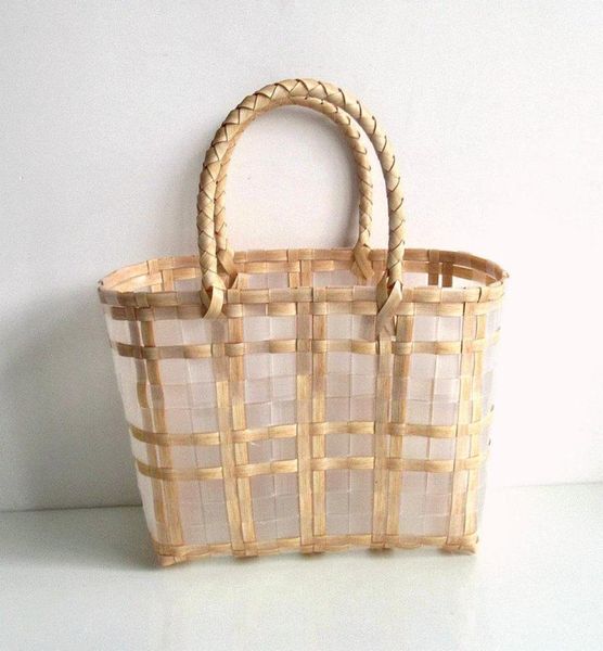 evening bags 2022 transparent jelly bag portable beach handbag fashion plastic woven women leisure cabbage basket3255465
evening bags 2022 transparent jelly bag portable beach handbag fashion plastic woven women leisure cabbage basket3255465