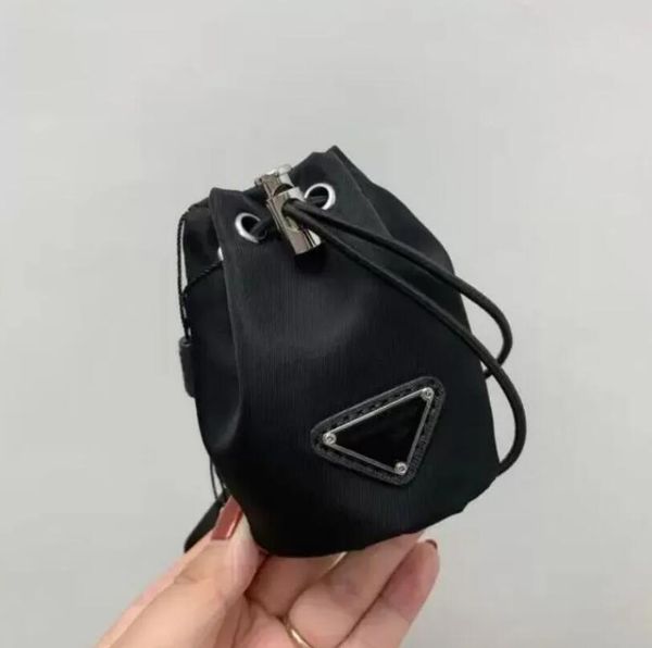 new luxury women's key ring mobile phone bag women's crossbar mini bag long chain shoulder strap messenger bag drawstring classic, Silver
new luxury women's key ring mobile phone bag women's crossbar mini bag long chain shoulder strap messenger bag drawstring classic, Silver