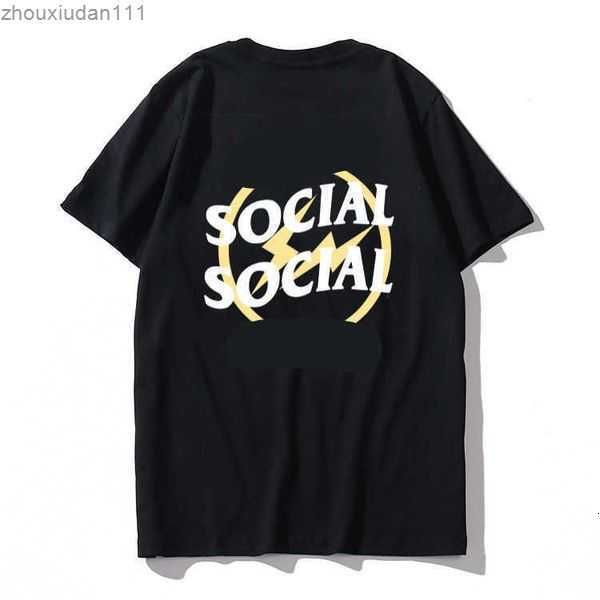 summer men's t shirt anti social club trend flower butterfly loose print short-sleeved men and women couples t-shirt sunscreen design22, White;black
summer men's t shirt anti social club trend flower butterfly loose print short-sleeved men and women couples t-shirt sunscreen design22, White;black