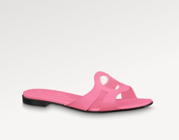2023 women designer slippers lsola flat mule summer metallic calfskin leather slides beach sandals with box size eur 35-43, Black
2023 women designer slippers lsola flat mule summer metallic calfskin leather slides beach sandals with box size eur 35-43, Black