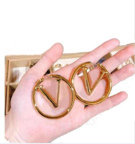 paris jewelry accessories women hoop earrings luxury 18k ear studs lay nice christmas gift6794066, Golden;silver
paris jewelry accessories women hoop earrings luxury 18k ear studs lay nice christmas gift6794066, Golden;silver