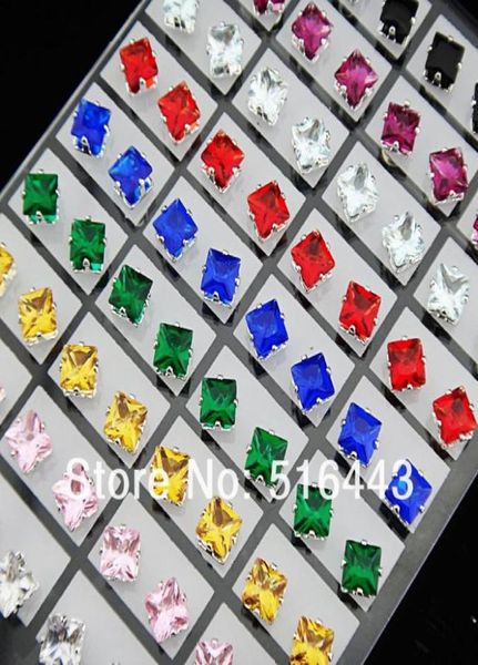 promotion 144pcs mix cubic zirconia stainless steel fashion square stud earrings for womens mens whole jewelry lots a66050359042505063, Golden;silver 
promotion 144pcs mix cubic zirconia stainless steel fashion square stud earrings for womens mens whole jewelry lots a66050359042505063, Golden;silver