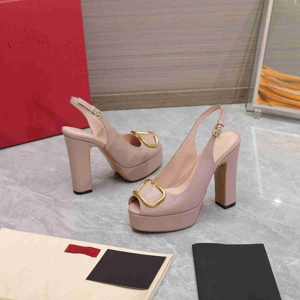 luxury women sandals valentinoity designer fashion high heels summer women's classic casual sandals h041, Black
luxury women sandals valentinoity designer fashion high heels summer women's classic casual sandals h041, Black