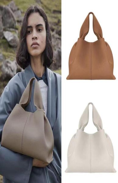 new 5a french minority polene yunduo dumpling bag layer cowhide handheld single shoulder messenger women039s1721445
new 5a french minority polene yunduo dumpling bag layer cowhide handheld single shoulder messenger women039s1721445