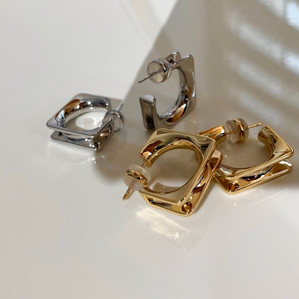 s925 gold silver square stud earrings for women fashion temperament electroplated alloy earring jewelry accessories, Golden;silver
s925 gold silver square stud earrings for women fashion temperament electroplated alloy earring jewelry accessories, Golden;silver