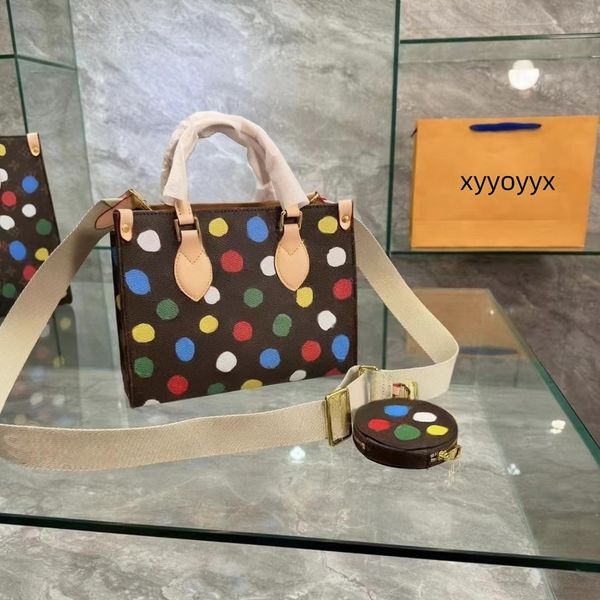 multi pochette tote designer bags yayoi kusama womens crossbody bags artwork canvas genuine leather print colorful designer accessoires cros
multi pochette tote designer bags yayoi kusama womens crossbody bags artwork canvas genuine leather print colorful designer accessoires cros