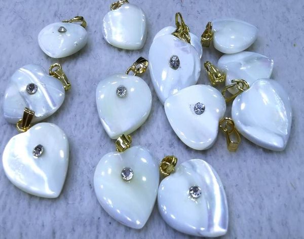 10pcs vintage 14k gold loop cz pave mother of pearl shell hearts pendantearrings 16mm9262441, Black
10pcs vintage 14k gold loop cz pave mother of pearl shell hearts pendantearrings 16mm9262441, Black