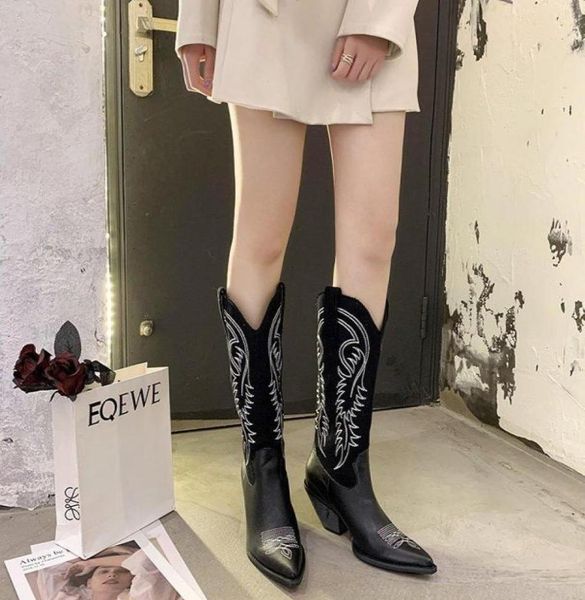2021 fashion trend embossed microfiber leather women boots pointed toe western cowboy boots women kneehigh boots3152164, Black
2021 fashion trend embossed microfiber leather women boots pointed toe western cowboy boots women kneehigh boots3152164, Black
