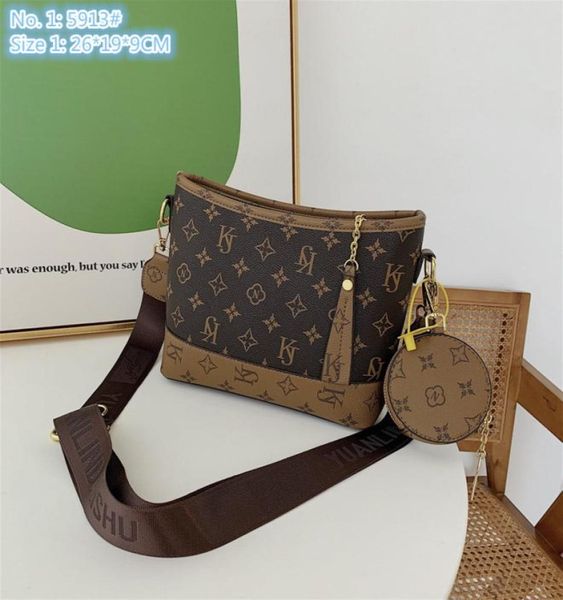 whole women shoulder bags 3 styles of westernstyle printed bucket bag street color contrast leather handbag personalized fash8174124
whole women shoulder bags 3 styles of westernstyle printed bucket bag street color contrast leather handbag personalized fash8174124