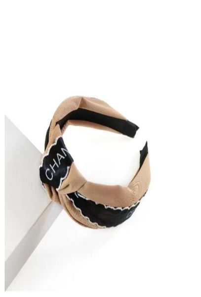 women brand designer letter print headband widebrimmed ed webbing hairbands fashion womens cloth hairhoop turban party headw4885928, Silver
women brand designer letter print headband widebrimmed ed webbing hairbands fashion womens cloth hairhoop turban party headw4885928, Silver