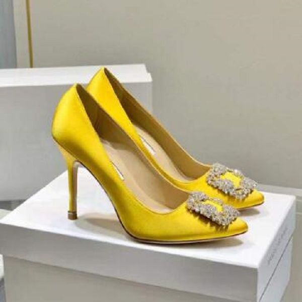 08 2028 banquet rhinestone buckle embellished classic formal shoes 10cm women's silk satin party luxury designer pumps wedding high hee, Black
08 2028 banquet rhinestone buckle embellished classic formal shoes 10cm women's silk satin party luxury designer pumps wedding high hee, Black