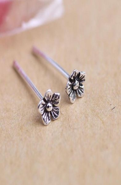 925 sterling silver earrings vintage thai silver flower stud earrings for women fashion jewelry ear studs5484935, Golden;silver 
925 sterling silver earrings vintage thai silver flower stud earrings for women fashion jewelry ear studs5484935, Golden;silver