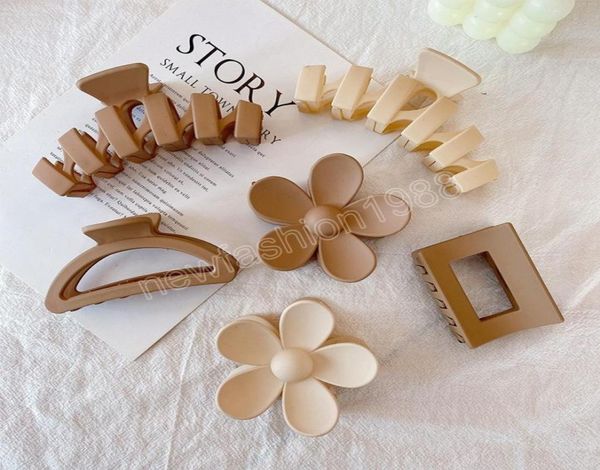 korean geometric hollow out hair claw trendy simple flower hair clip barrette crab headdress for women hair accessories hairgrip2596378
korean geometric hollow out hair claw trendy simple flower hair clip barrette crab headdress for women hair accessories hairgrip2596378