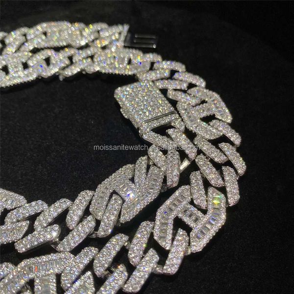 custom necklace men's hip-hop copper zircon 15mm wide three-to-one flip button diamond cuban chain trend men's necklace sale, Silver
custom necklace men's hip-hop copper zircon 15mm wide three-to-one flip button diamond cuban chain trend men's necklace sale, Silver