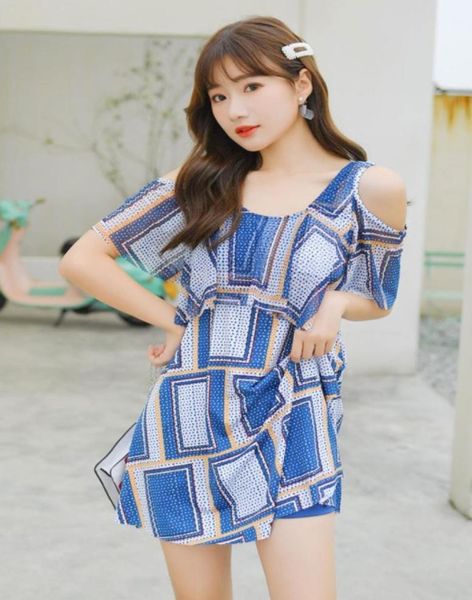 swimsuit female small pure and fresh a word shoulder broken flower narrow waist quick dry spring swimsuit manufacturer6093799
swimsuit female small pure and fresh a word shoulder broken flower narrow waist quick dry spring swimsuit manufacturer6093799