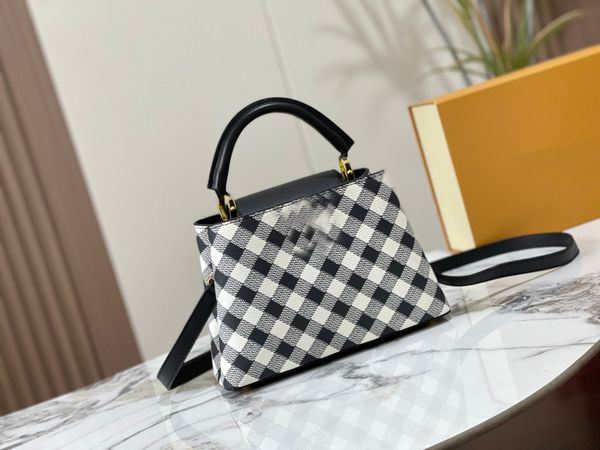 women fashion bags totes litchi grain taurillon handbag shopping satchels shoulder cross body outdoor messenger bags capucines luxury design
women fashion bags totes litchi grain taurillon handbag shopping satchels shoulder cross body outdoor messenger bags capucines luxury design