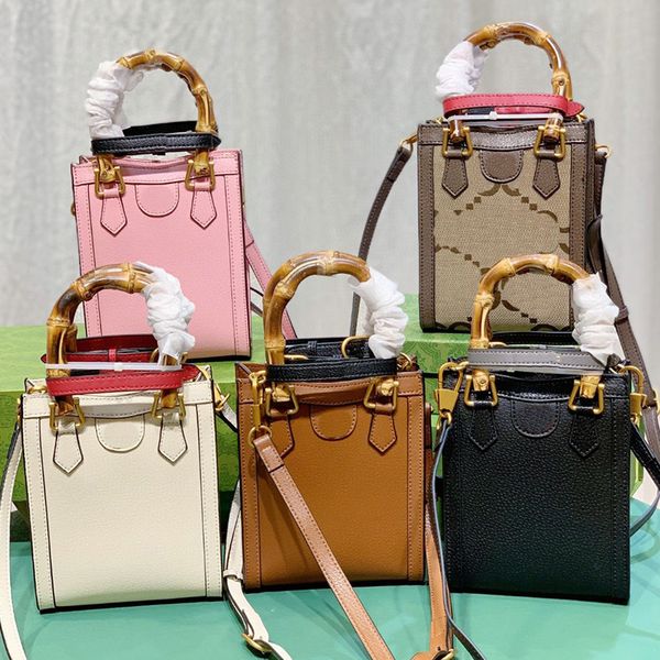 designer bag womens mini portable tote bag 739079 solid color leather mobile phone bag fashion shoulder bag temperament crossbody bag
designer bag womens mini portable tote bag 739079 solid color leather mobile phone bag fashion shoulder bag temperament crossbody bag