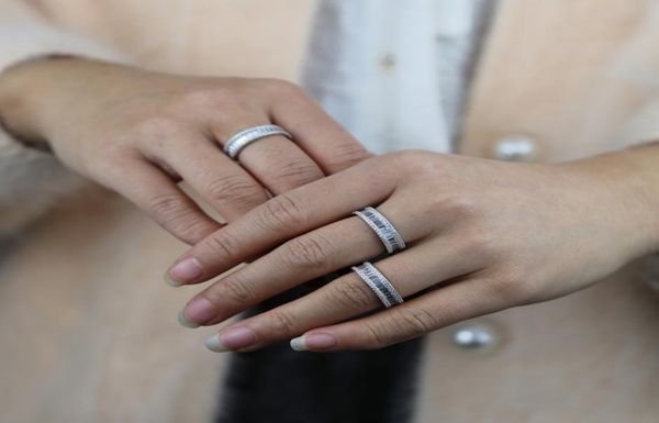new arrived bling full baguette 5a cubic zirconia paved band ring for women fashion personality finger rings jewelry whole eng4120883, Slivery;golden
new arrived bling full baguette 5a cubic zirconia paved band ring for women fashion personality finger rings jewelry whole eng4120883, Slivery;golden