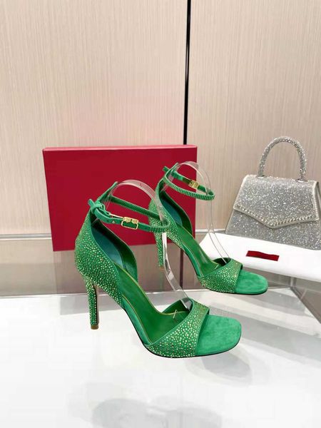 luxury women sandals valentinoity designer fashion high heels summer women's classic casual sandals h21, Black
luxury women sandals valentinoity designer fashion high heels summer women's classic casual sandals h21, Black