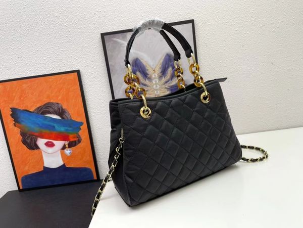 latest style single shoulder bag handbag inclined shoulder bag, rush season with consummate professional master original deer grain leather
latest style single shoulder bag handbag inclined shoulder bag, rush season with consummate professional master original deer grain leather