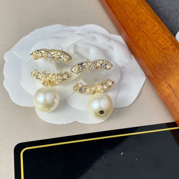 letter ccity internet celebrity stud earing for women earrings designer c jewelry woman luxury gold earring 54756, Golden;silver
letter ccity internet celebrity stud earing for women earrings designer c jewelry woman luxury gold earring 54756, Golden;silver